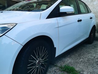 2013 Ford Focus III, белый, 799000 рублей, вид 4