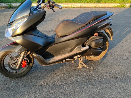 2012 Honda PCX 150, чёрный, 227000 рублей, вид 2