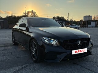 2017 Mercedes-Benz E-Класс 300 V (W213, S213, C238), чёрный, 2750000 рублей, вид 4