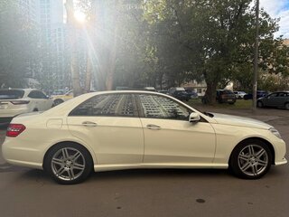 2009 Mercedes-Benz E-Класс 350 IV (W212, S212, C207), белый, 1350000 рублей, вид 4