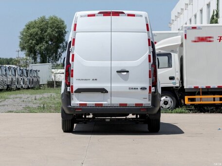 2025 Ford Transit, белый, 4300000 рублей, вид 4