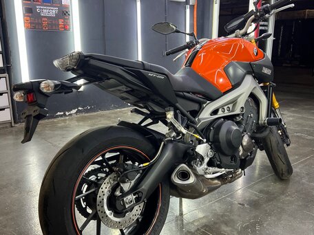 2014 Yamaha MT-09 (FZ-09), оранжевый, 695000 рублей, вид 4