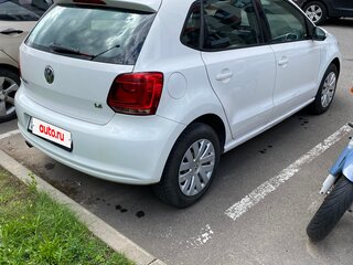 2013 Volkswagen Polo V, белый, 690000 рублей, вид 3