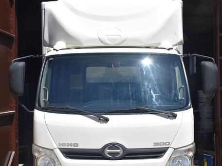 2015 Hino Series 300 (Dutro), белый, 5000000 рублей, вид 1