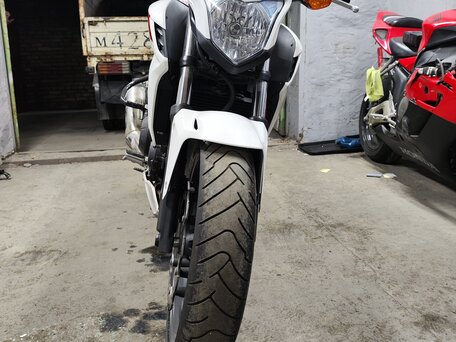 2013 Honda CB 400F, белый, 400000 рублей, вид 1