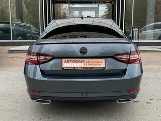 2018 Skoda Superb III, серый, 2169000 рублей, вид 5