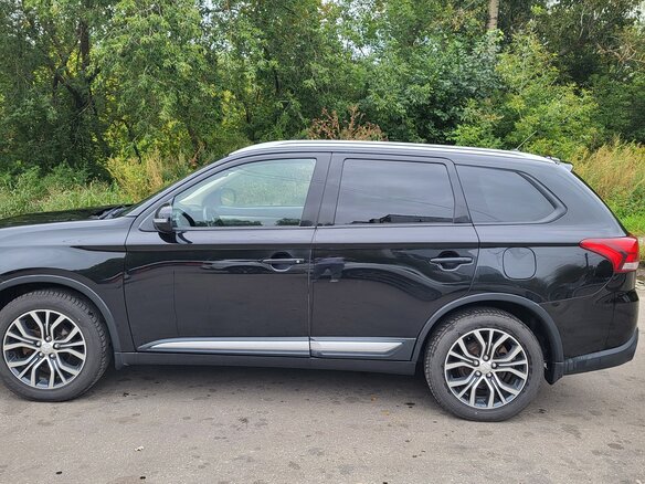 2015 Mitsubishi Outlander III Рестайлинг 2, чёрный, 1350000 рублей - вид 7