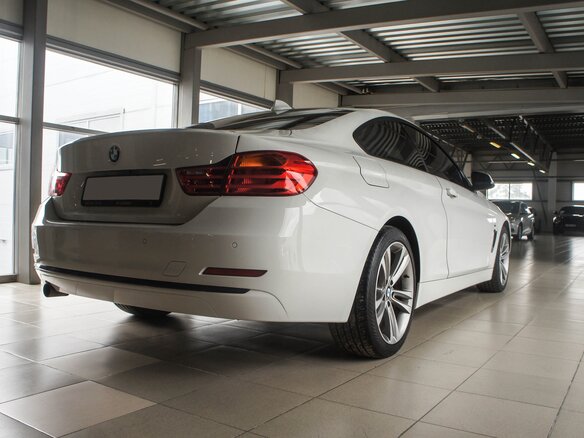2014 BMW 4 серии 420d xDrive F32/F33/F36, белый, 2000000 рублей - вид 5