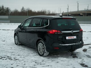 2017 Opel Zafira C Рестайлинг, чёрный, 1320000 рублей, вид 4