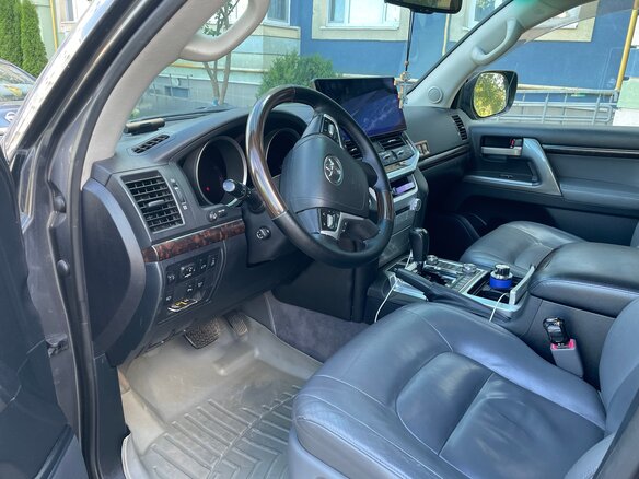 2009 Toyota Land Cruiser 200 Series, серый - вид 9