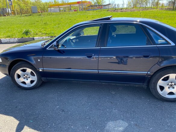 1998 Audi A8 I (D2), синий, 500000 рублей - вид 3