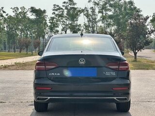 2022 Volkswagen Lavida III, чёрный, 1380000 рублей, вид 5