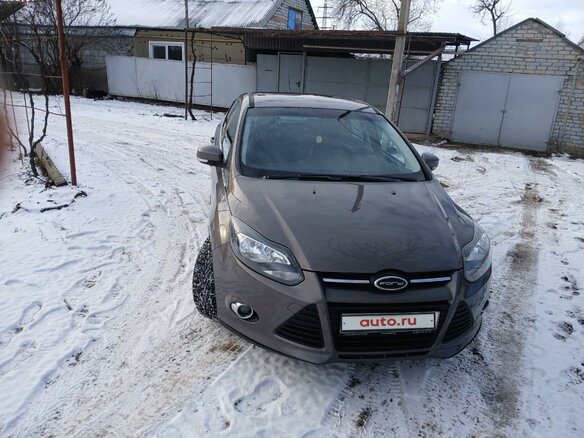2011 Ford Focus III, коричневый, 1000000 рублей