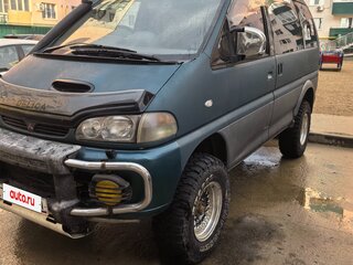 1995 Mitsubishi Delica IV, зелёный, 990000 рублей, вид 3