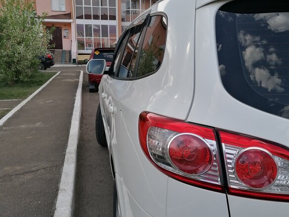 2011 Hyundai Santa Fe II Рестайлинг, белый, 1399000 рублей - вид 9