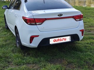 2018 Kia Rio IV, белый, 970000 рублей, вид 3
