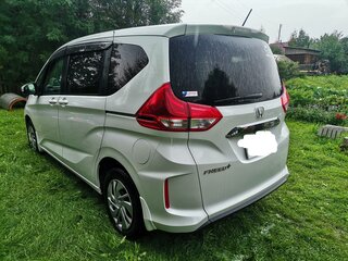 2018 Honda Freed+ II, белый, 1490000 рублей, вид 4