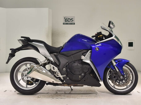 2012 Honda VFR 1200, синий, 800000 рублей, вид 5