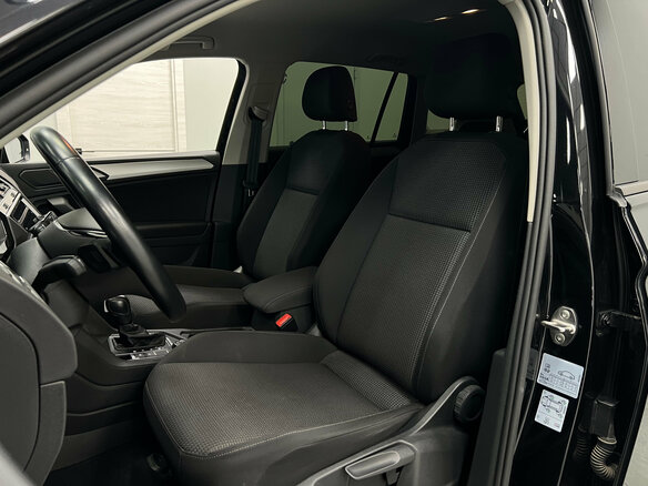 2020 Volkswagen Tiguan II, чёрный, 2599000 рублей - вид 13