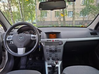 2014 Opel Astra H Рестайлинг, белый, 530000 рублей, вид 3