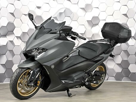 2021 Yamaha TMAX, серый, 999000 рублей, вид 2