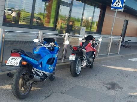 1992 Suzuki GSX 600F Katana, синий, 250000 рублей, вид 3