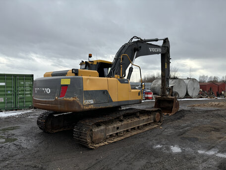2017 Volvo EC, жёлтый, 6000000 рублей, вид 4