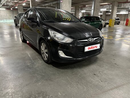 2011 Hyundai Solaris I, чёрный, 930000 рублей, вид 3