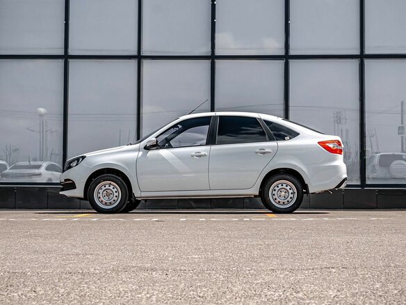 2026 Lada (ВАЗ) Granta I Рестайлинг, белый, 850000 рублей - вид 6