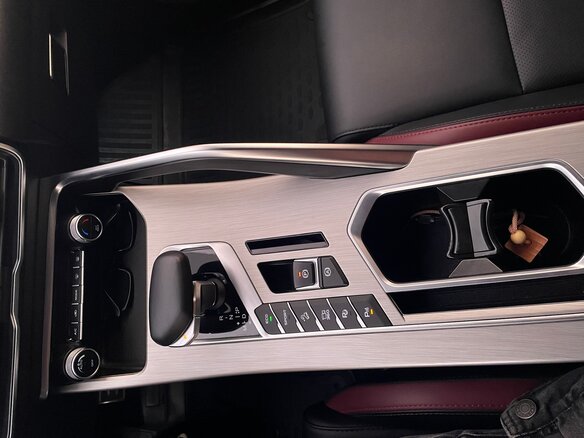2022 Geely Coolray I, серебристый, 1800000 рублей - вид 8