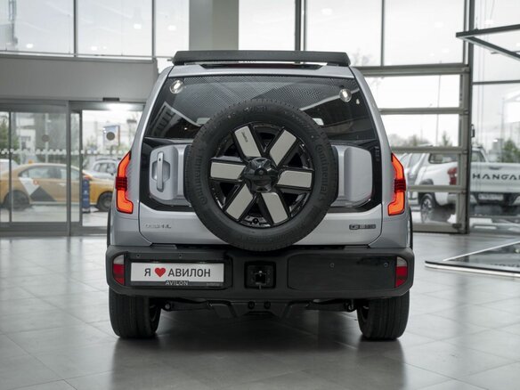 2025 Changan Deepal G318 I, серебристый - вид 4