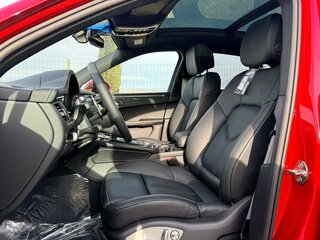 2026 Porsche Macan I Рестайлинг 2, красный, 12490000 рублей, вид 5