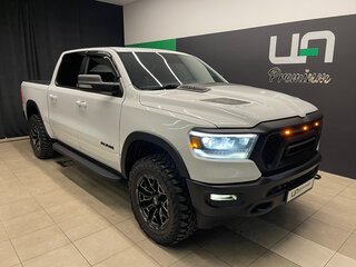 2020 Ram 1500 Crew Cab V, белый, 5750000 рублей, вид 1