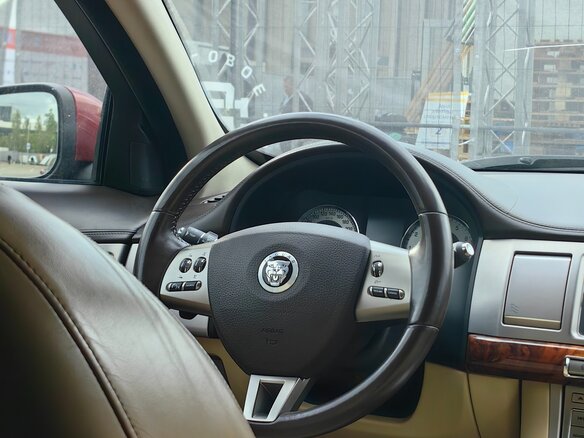2008 Jaguar XF I, красный, 1185000 рублей - вид 12