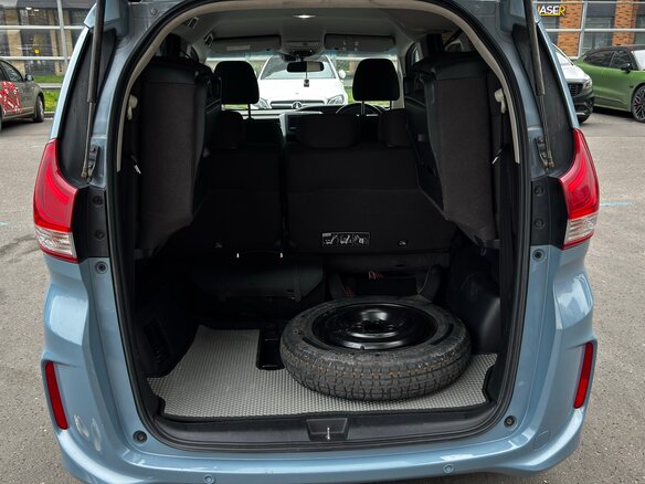 2020 Honda Freed II Рестайлинг, серый, 1500000 рублей - вид 5