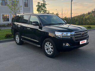 2016 Toyota Land Cruiser 200 Series Рестайлинг 2, чёрный, 6975000 рублей, вид 4