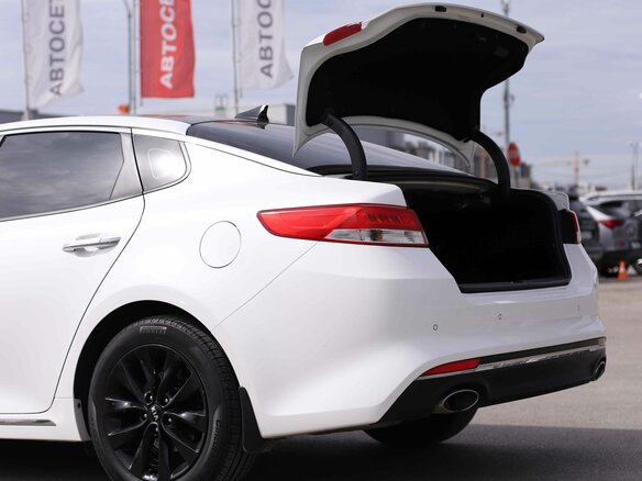2017 Kia Optima IV, белый - вид 18