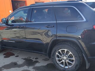 2013 Jeep Grand Cherokee IV (WK2) Рестайлинг, чёрный, 2800000 рублей, вид 3