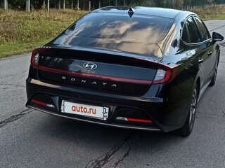 2019 Hyundai Sonata VIII (DN8), чёрный, 2000000 рублей, вид 2