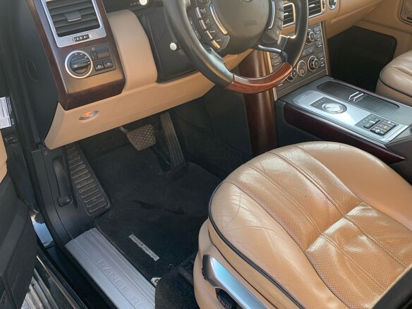 2010 Land Rover Range Rover III Рестайлинг 2, чёрный, 1550000 рублей - вид 5