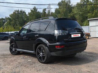 2011 Mitsubishi Outlander II Рестайлинг, чёрный, 1100000 рублей, вид 5