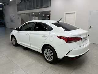 2020 Hyundai Solaris II Рестайлинг, белый, 1460000 рублей, вид 4