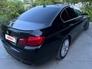2010 BMW 5 серии 523i VI (F10/F11/F07), чёрный, 2050000 рублей, вид 2