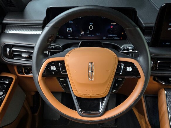 2024 Lincoln Aviator II Рестайлинг, белый, 9228700 рублей - вид 13