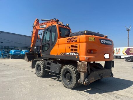 2024 Develon DX190W, оранжевый, 13900369 рублей, вид 2
