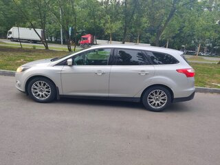 2014 Ford Focus III, серебристый, 950000 рублей, вид 4