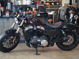 2021 Harley-Davidson Forty-Eight, красный, 2499000 рублей, вид 1
