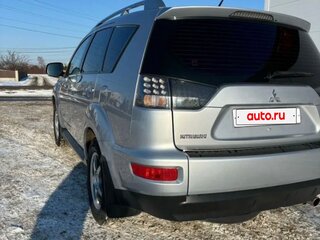 2010 Mitsubishi Outlander II Рестайлинг, серебристый, 1299000 рублей, вид 5