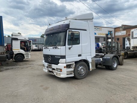 1999 Mercedes-Benz Actros, белый, 499000 рублей, вид 1