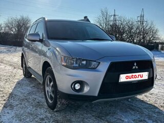2010 Mitsubishi Outlander II Рестайлинг, серебристый, 1299000 рублей, вид 1